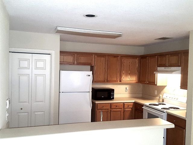 21637 Boggy Ford RD, Lago Vista, TX 78645