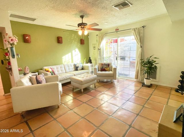 2107 E Monte Vista Road, Phoenix, AZ 85006