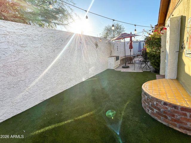 2107 E Monte Vista Road, Phoenix, AZ 85006