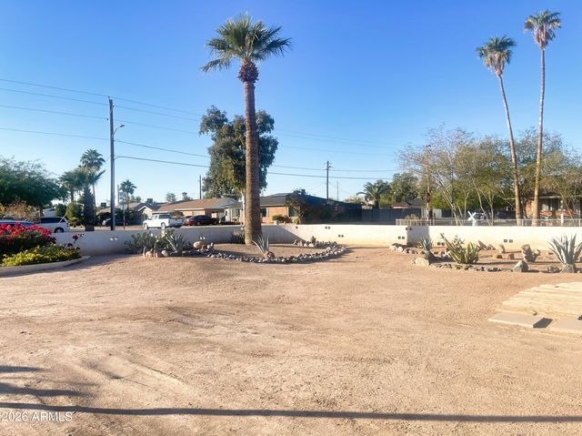 2107 E Monte Vista Road, Phoenix, AZ 85006