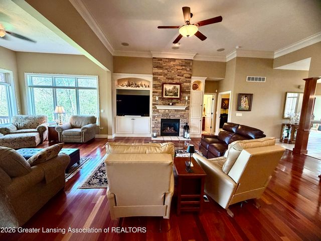 6271 Fenwick Court, East Lansing, MI 48823