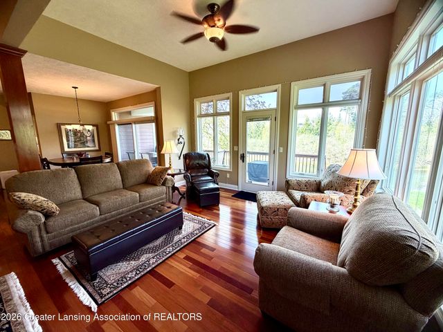 6271 Fenwick Court, East Lansing, MI 48823