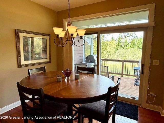 6271 Fenwick Court, East Lansing, MI 48823