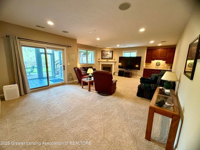 6271 Fenwick Court, East Lansing, MI 48823
