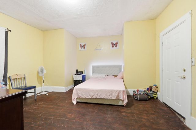 10 Brook St, Brockton, MA 02301