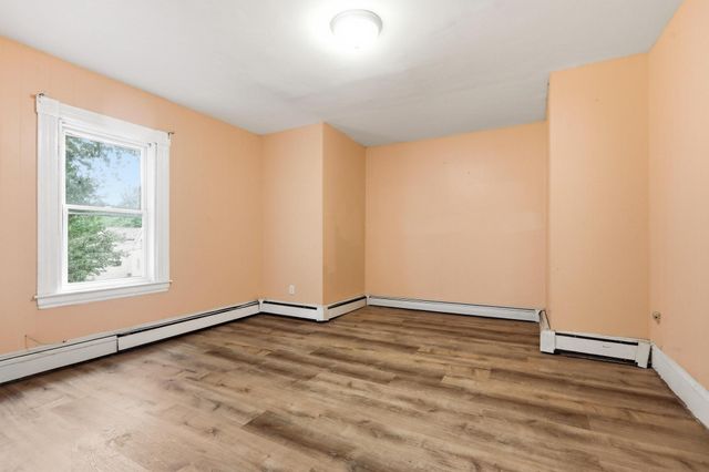 10 Brook St, Brockton, MA 02301