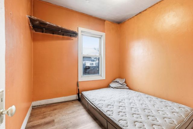 10 Brook St, Brockton, MA 02301
