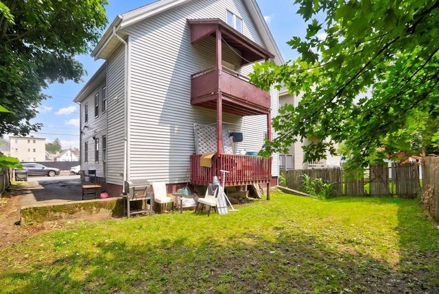 10 Brook St, Brockton, MA 02301