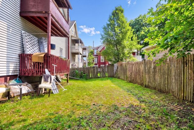 10 Brook St, Brockton, MA 02301