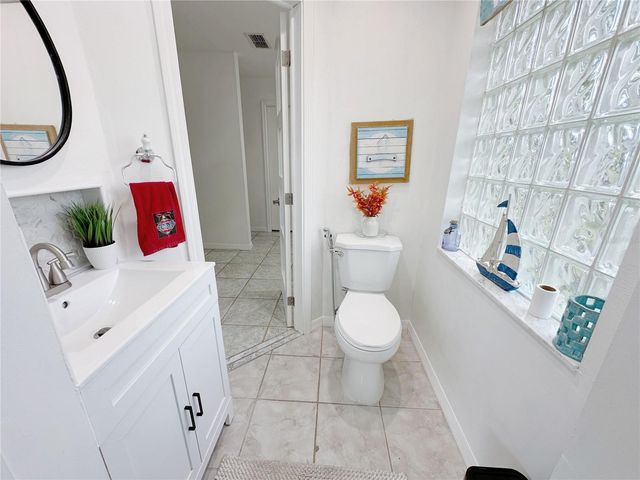 2404 SE 39TH AVENUE, Ocala, FL 34471