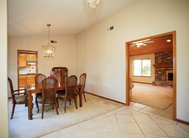 4904 El Don Dr, Rocklin, CA 95677