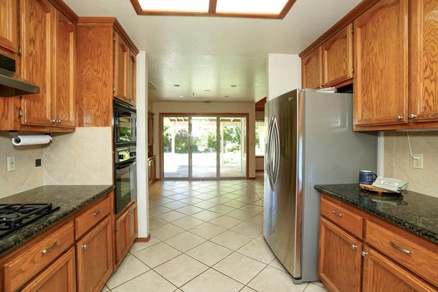 4904 El Don Dr, Rocklin, CA 95677