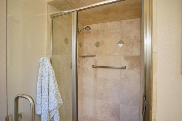 4904 El Don Dr, Rocklin, CA 95677