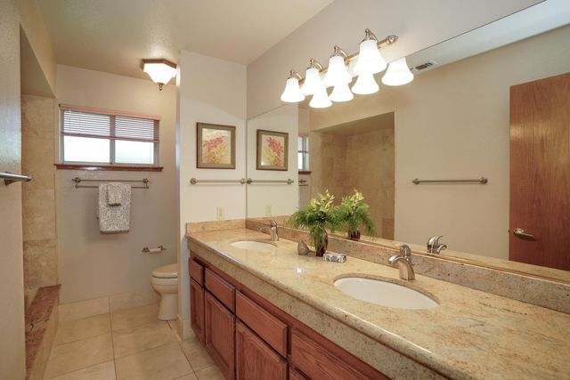 4904 El Don Dr, Rocklin, CA 95677