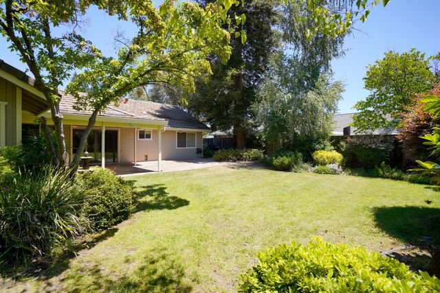 4904 El Don Dr, Rocklin, CA 95677