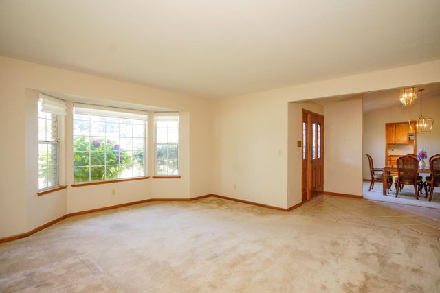 4904 El Don Dr, Rocklin, CA 95677