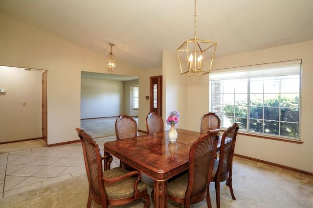 4904 El Don Dr, Rocklin, CA 95677