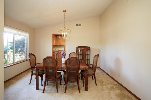 4904 El Don Dr, Rocklin, CA 95677