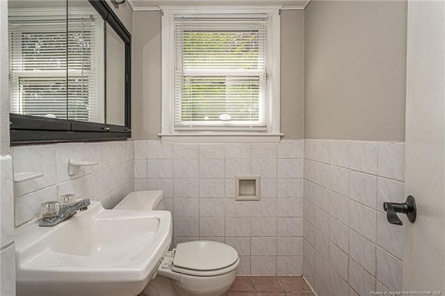 563 Alleghany Road, Fayetteville, NC 28304