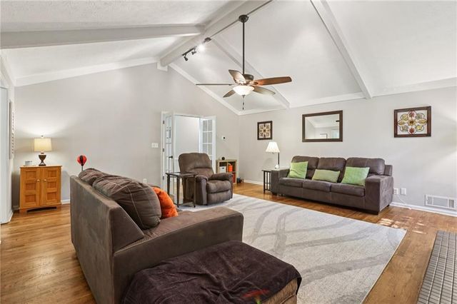 3284 Creekside Drive SE, Conyers, GA 30094