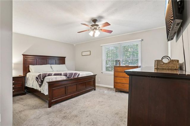 3284 Creekside Drive SE, Conyers, GA 30094