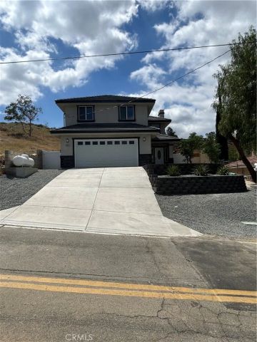 30492 Illinois Street, Lake Elsinore, CA 92530