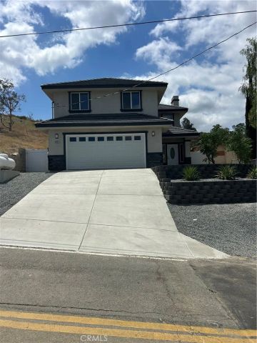 30492 Illinois Street, Lake Elsinore, CA 92530