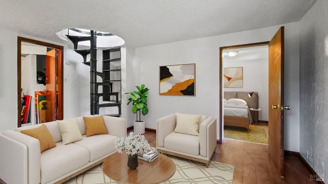 15 Mountain View Ave, Lagunitas, CA 94938