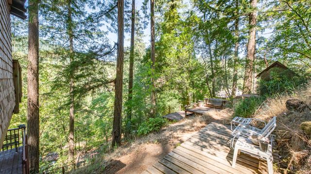 15 Mountain View Ave, Lagunitas, CA 94938