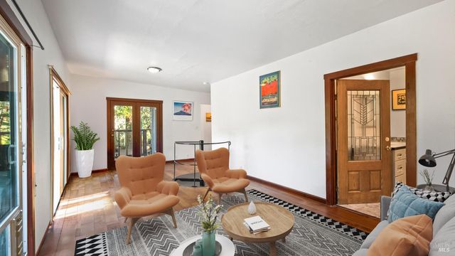 15 Mountain View Ave, Lagunitas, CA 94938