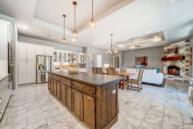 1123 Long Hollow, Canyon Lake, TX 78133