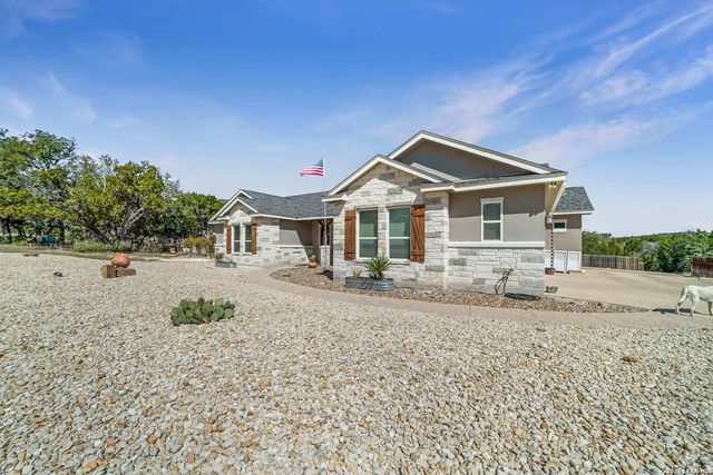 1123 Long Hollow, Canyon Lake, TX 78133