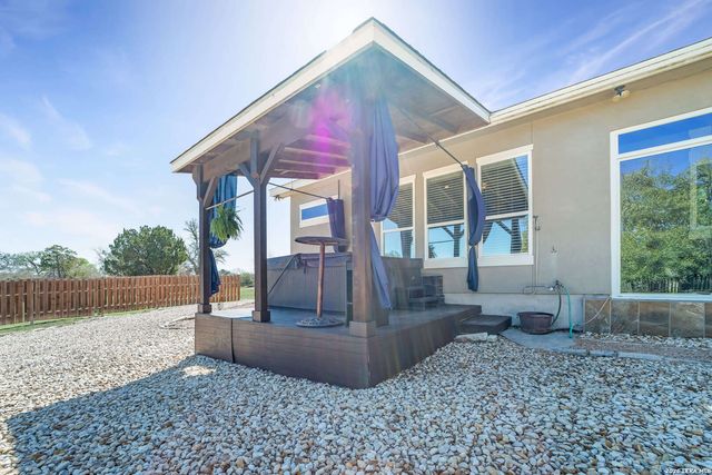 1123 Long Hollow, Canyon Lake, TX 78133
