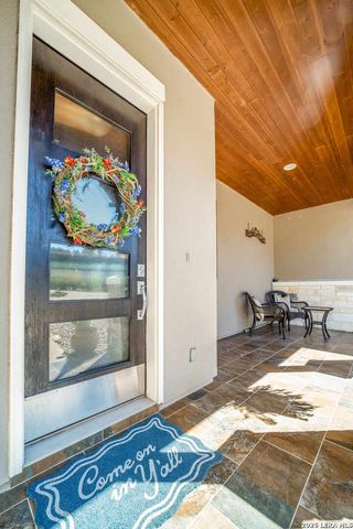 1123 Long Hollow, Canyon Lake, TX 78133