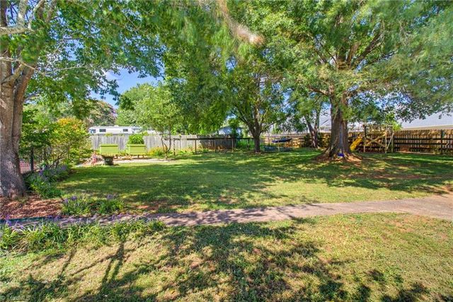 4061 Arden Street, Clemmons, NC 27012