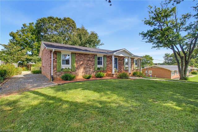 4061 Arden Street, Clemmons, NC 27012