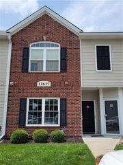 11617G Tomahawk Creek Parkway G, Leawood, KS 66211