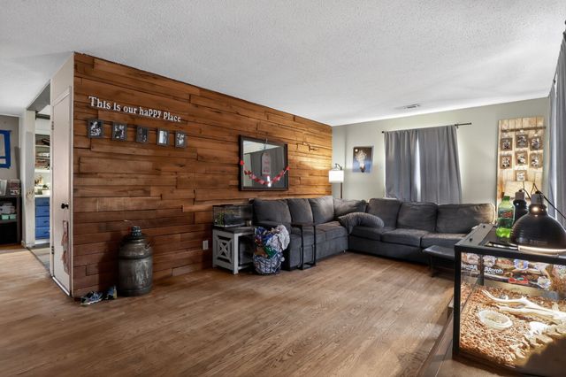 3106 Sycamore View Ct, Knoxville, TN 37921