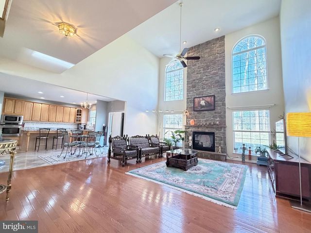 8420 SUMMER BREEZE PL, Manassas, VA 20112