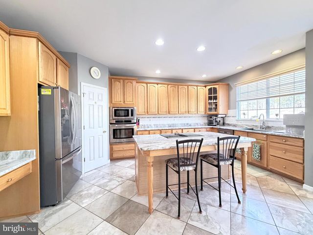 8420 SUMMER BREEZE PL, Manassas, VA 20112