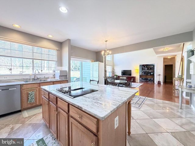 8420 SUMMER BREEZE PL, Manassas, VA 20112