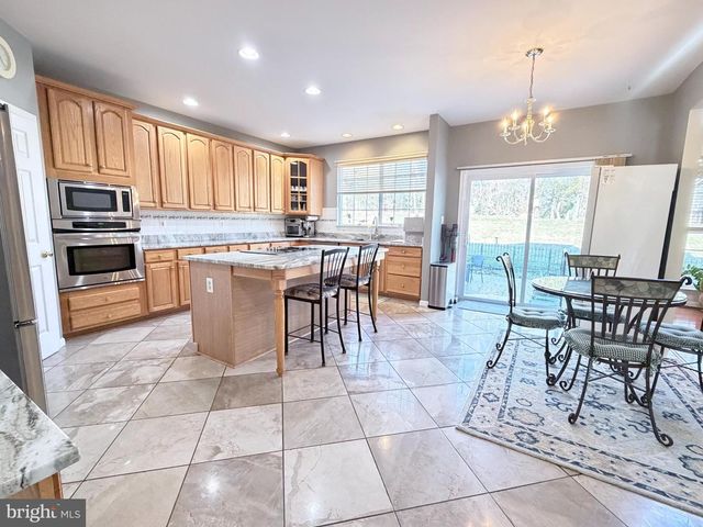 8420 SUMMER BREEZE PL, Manassas, VA 20112