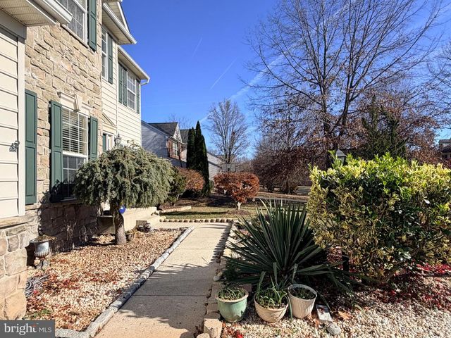 8420 SUMMER BREEZE PL, Manassas, VA 20112