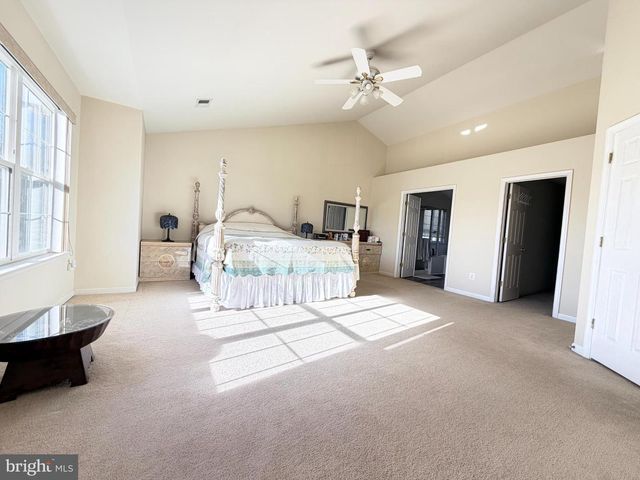 8420 SUMMER BREEZE PL, Manassas, VA 20112