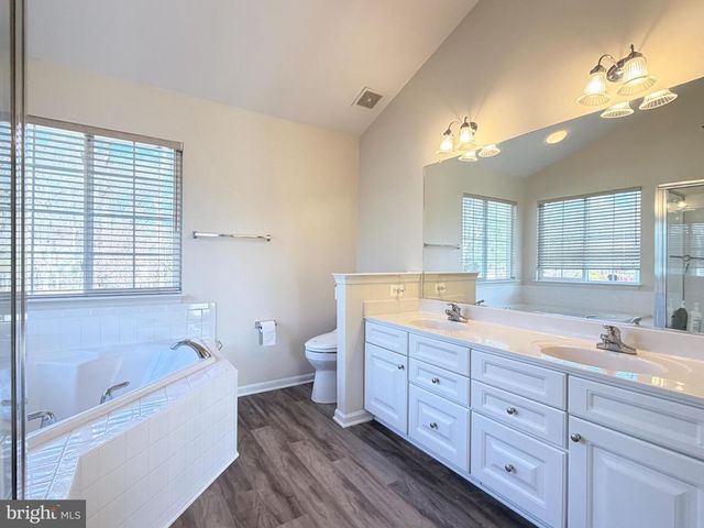 8420 SUMMER BREEZE PL, Manassas, VA 20112