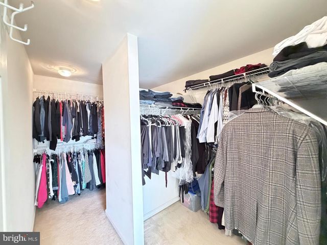 8420 SUMMER BREEZE PL, Manassas, VA 20112