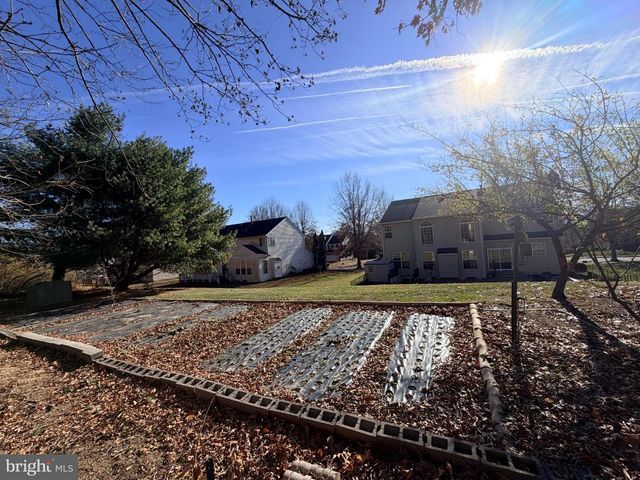 8420 SUMMER BREEZE PL, Manassas, VA 20112