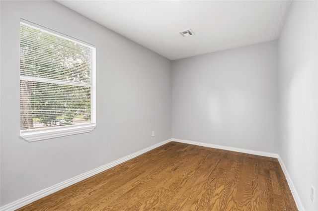 903 Crossroads Drive, Houston, TX 77079