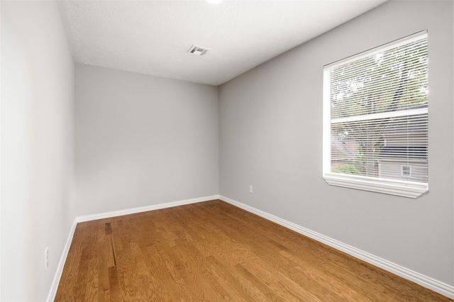 903 Crossroads Drive, Houston, TX 77079