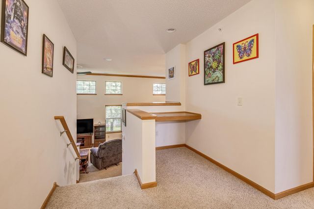 3143 Frontier Drive, Woodbury, MN 55129